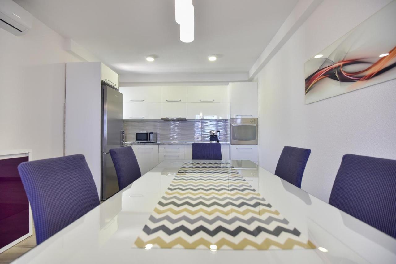 Apartment Maslina Макарська Екстер'єр фото